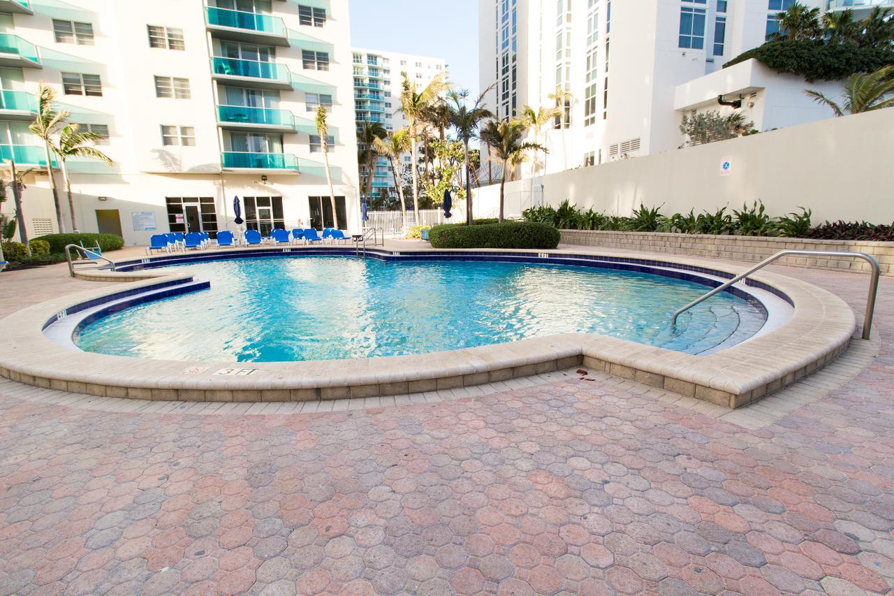 Sian Ocean Apartments Hollywood Exterior photo